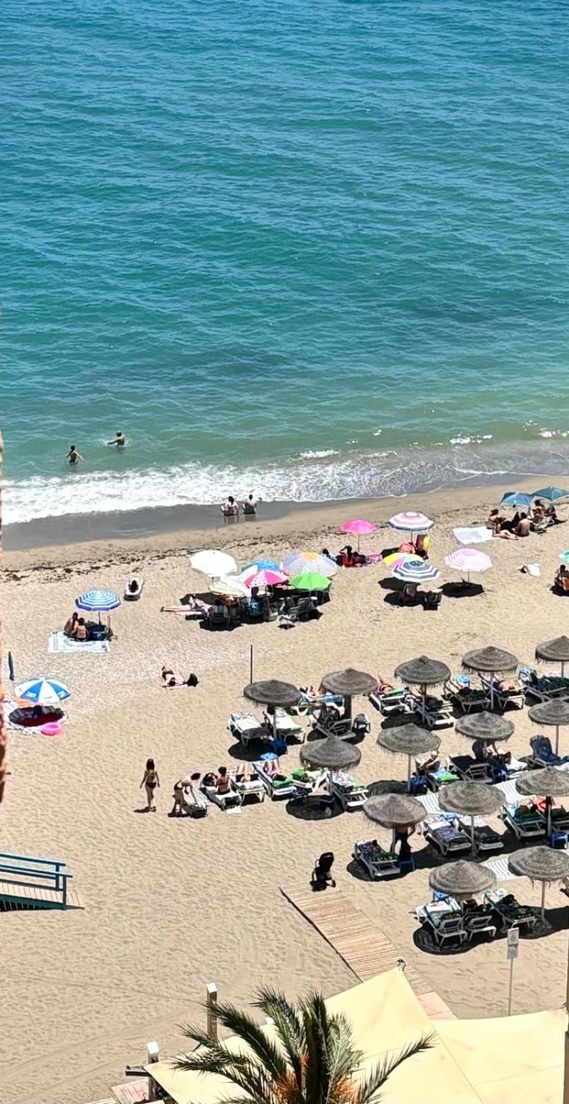 Apartamento Primera Linea De Playa Paseo Maritimo Perla 5 Fuengirola Dış mekan fotoğraf