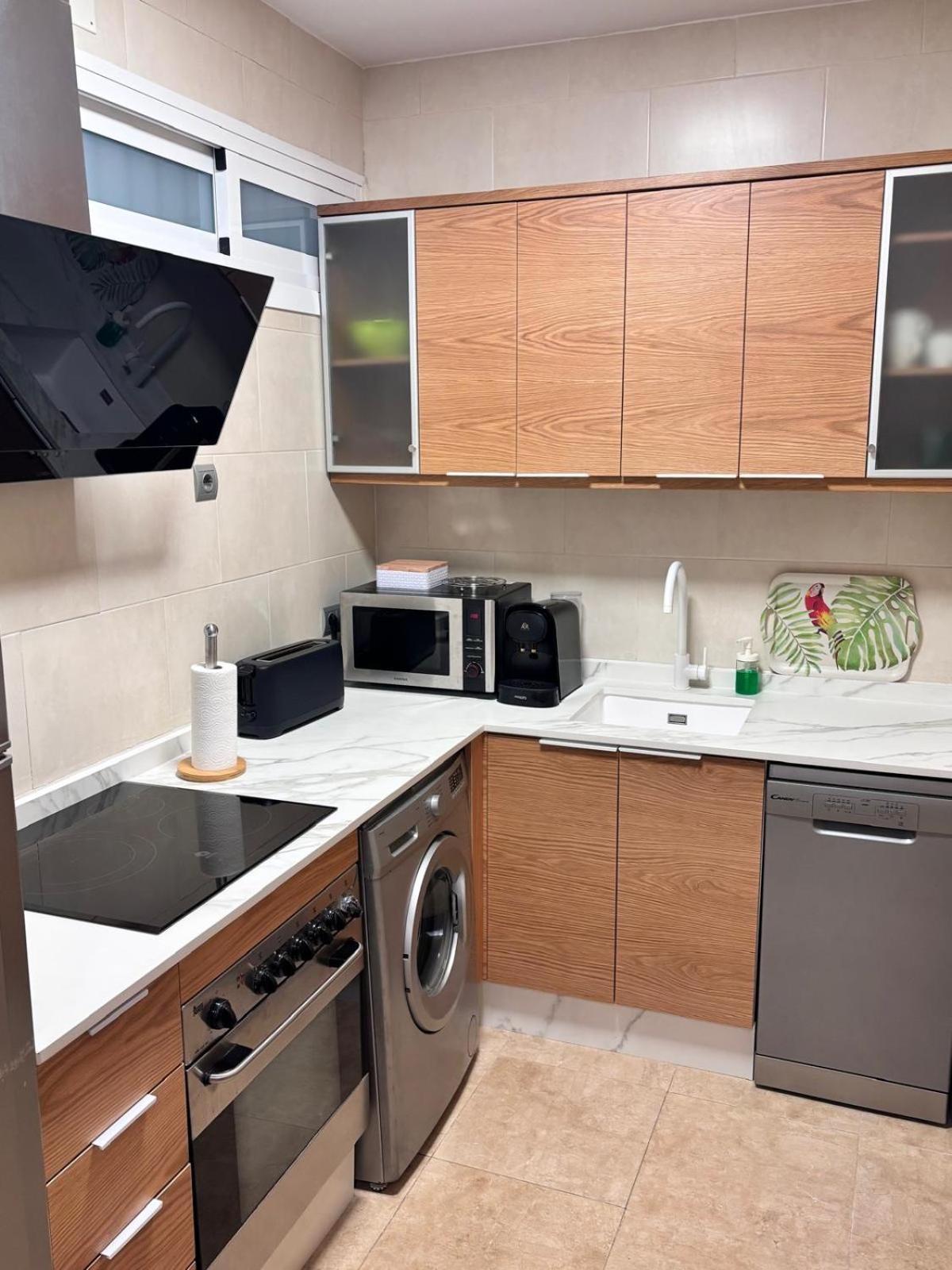 Apartamento Primera Linea De Playa Paseo Maritimo Perla 5 Fuengirola Dış mekan fotoğraf